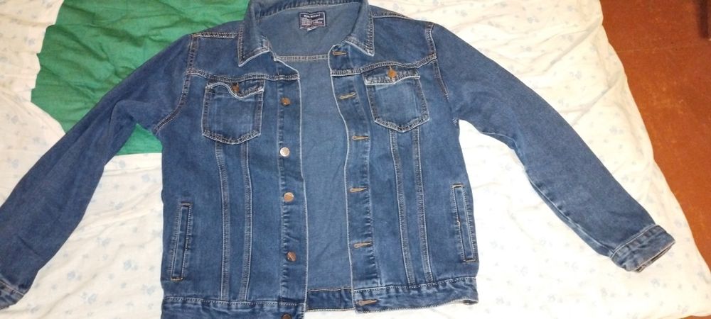 Куртка джинсовая