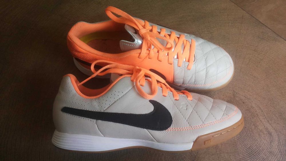 NIKE TIEMPO Leather Shoes Размер EUR 36,5 обувки естествена кожа 416-14-S