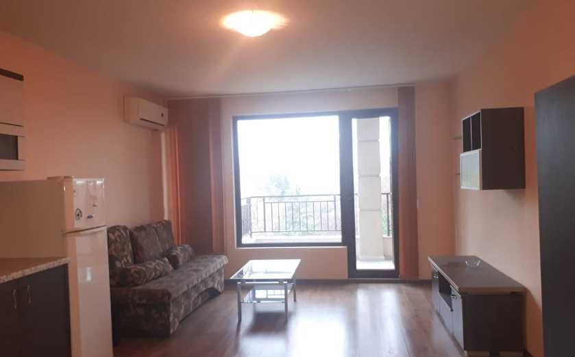 Дава се под наем Едностаен апартамент в Бургас, Лазур - 43 кв.м за 175 € - Снимка #1