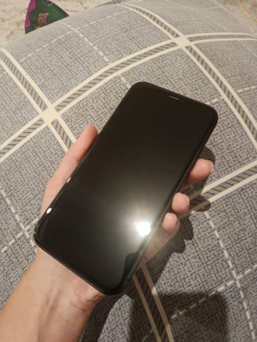 Продаю iPhone 11