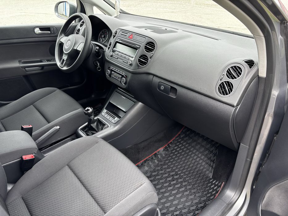 Volkswagen 6 plus 1.4 benzina euro 5 an 2012