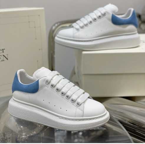 Vând pantofi Alexander McQueen, mărimea 41, stare nouă, nepurtati.