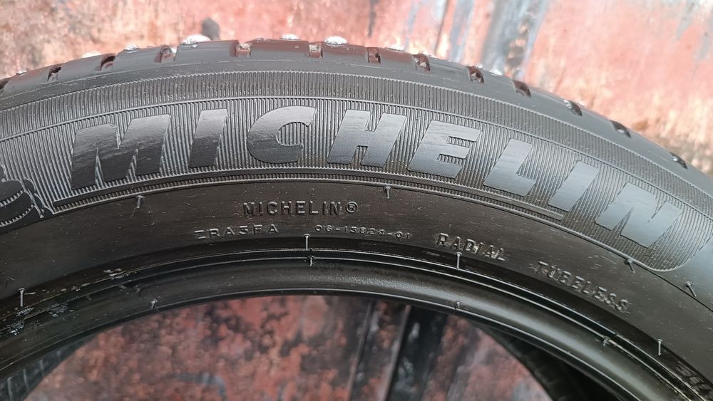 225/50/17 Michelin