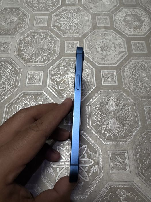 Обменяю Iphone 13 256гб