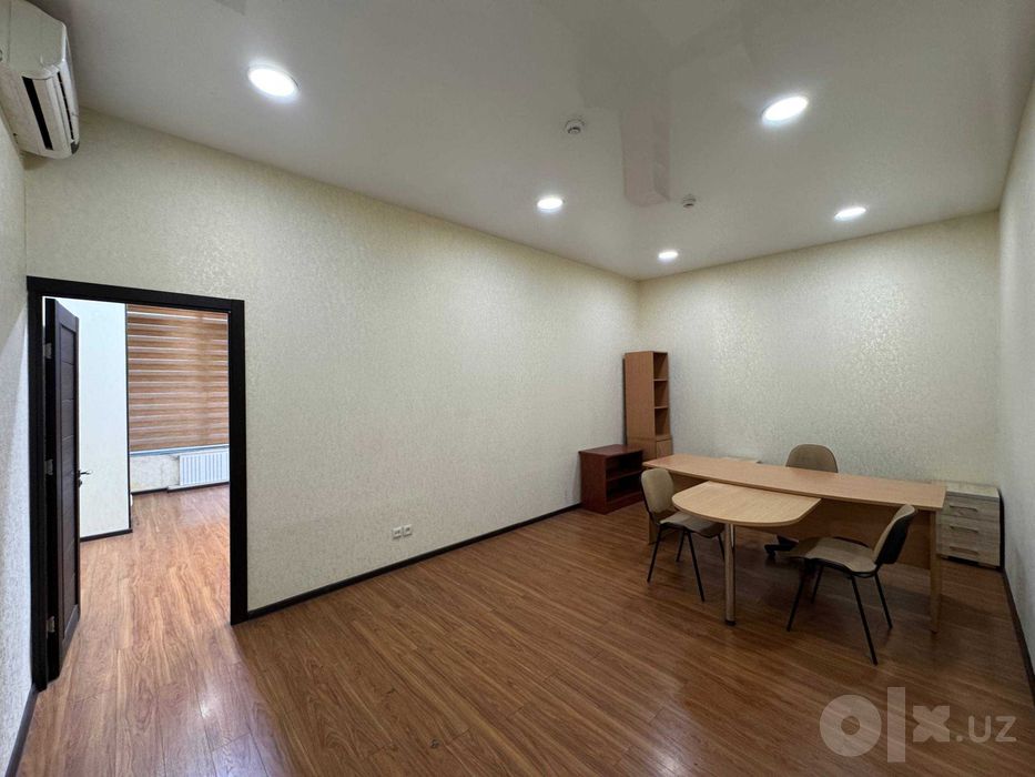 Офисы 20, 48, 52 и 62 м² | БЦ у метро Бадамзар | Своя парковка