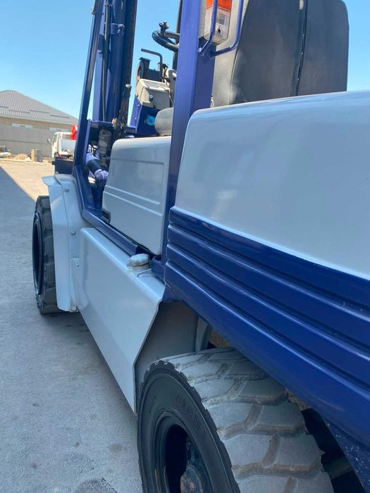 Вилочный погрузчик Komatsu 3 T