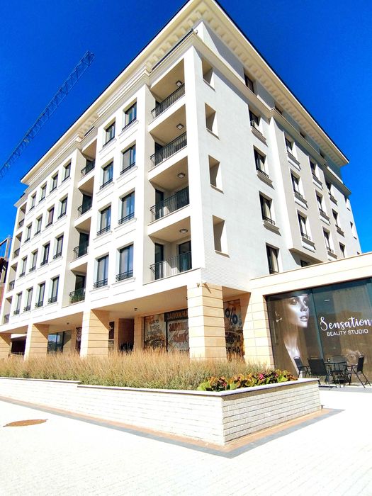 Продава се Тристаен апартамент в Перник, Център - 111 кв.м за 1415 €/кв.м - Снимка #1