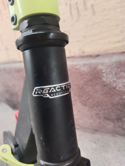 Самокат Reaction