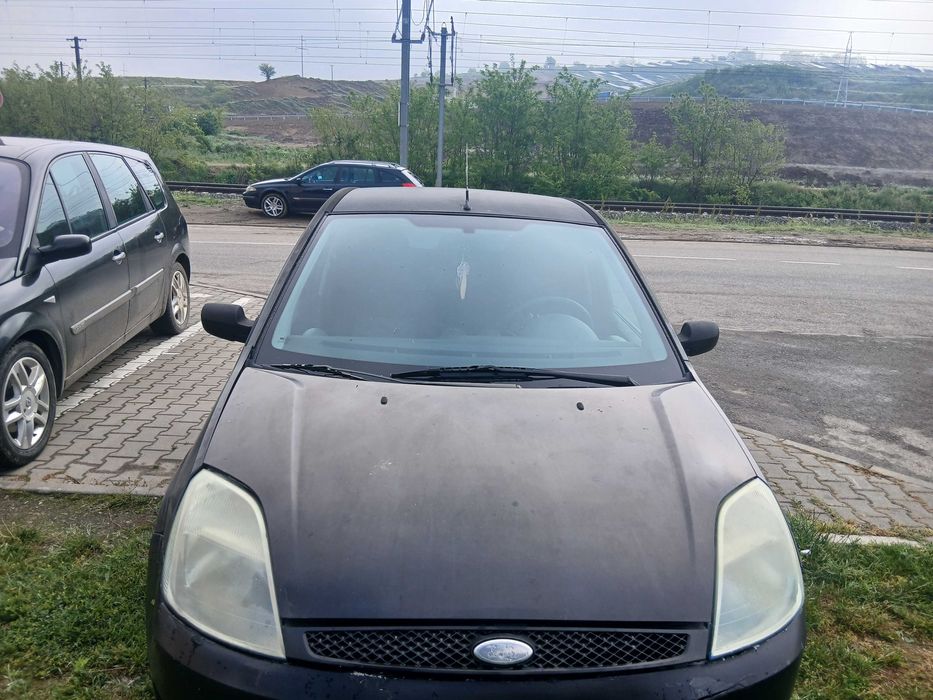 Autovehicul Ford