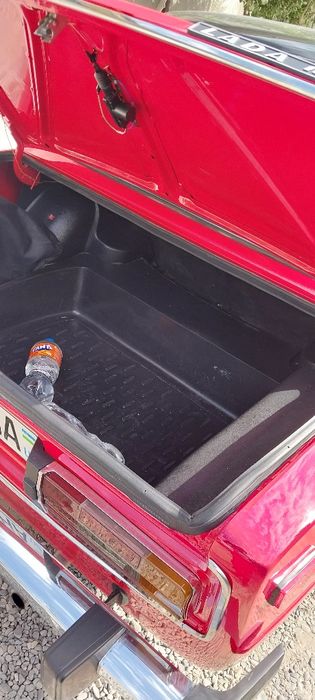 Срочна жигули 2106 сотилади