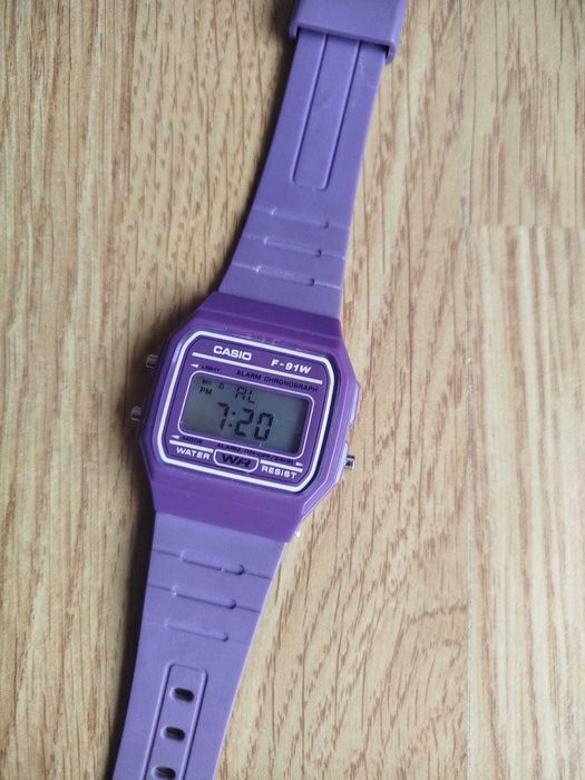 Casio ceas Casio F-91W digital cu alarmă, dată, lumină