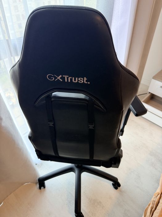 Scaun gaming GX Trust