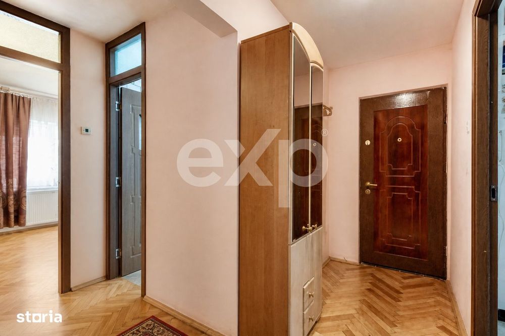 De vanzare – Apartament 3 camere | decomandat | Buzias