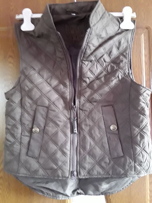 Vând Vestă Dama Mărimea S