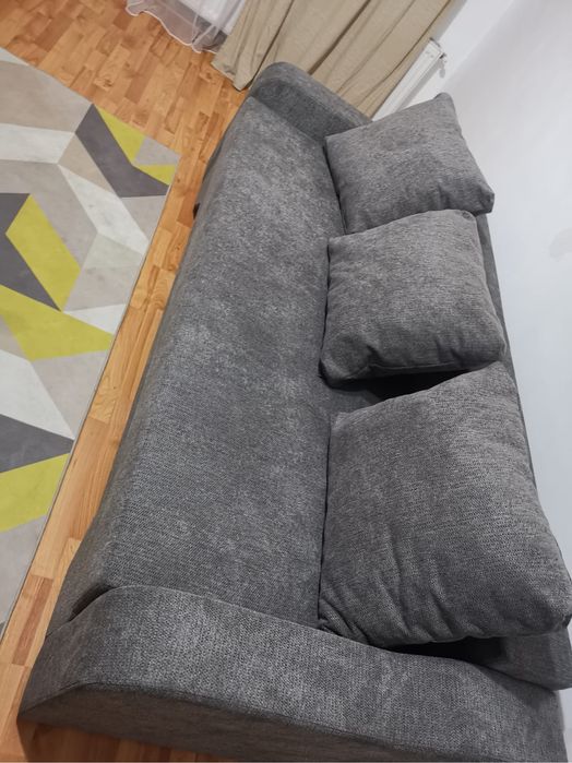 Inchiriez apartament + garaj