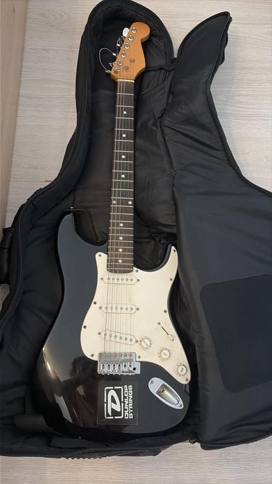 Електрическа китара Stratocaster style