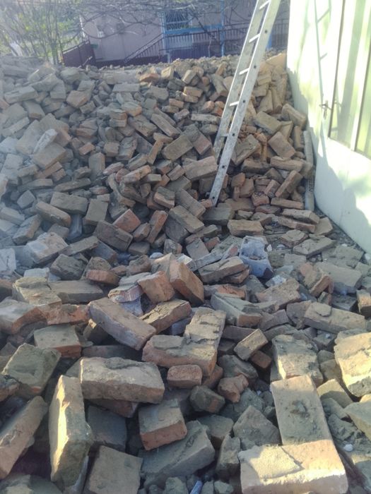 Cărămida din demolari
