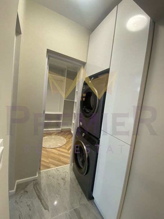 Дава се под наем Тристаен апартамент в София, Център - 90 кв.м за 1500 € - Снимка #9