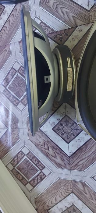 Авто Колони JBL ...