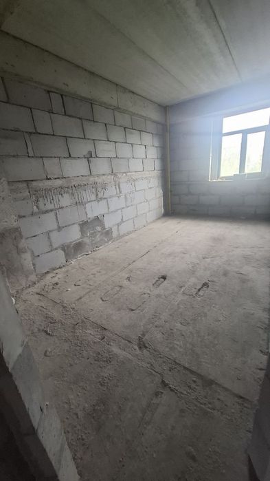 Юнусобод 9 4-хоналик квартира сотилади арзон нархда