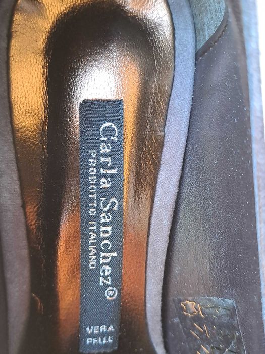 Продавам нови дамски обувки Carla Sanchez