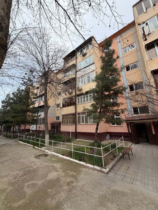 Продаётся  3х комнатная квартира