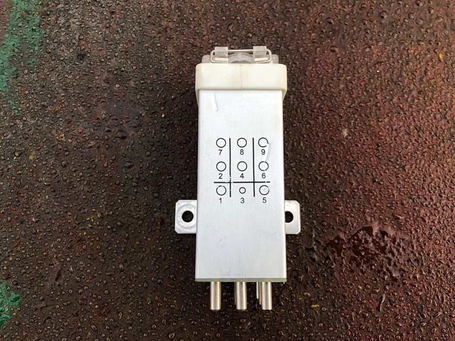 Продам запчасти мерс124