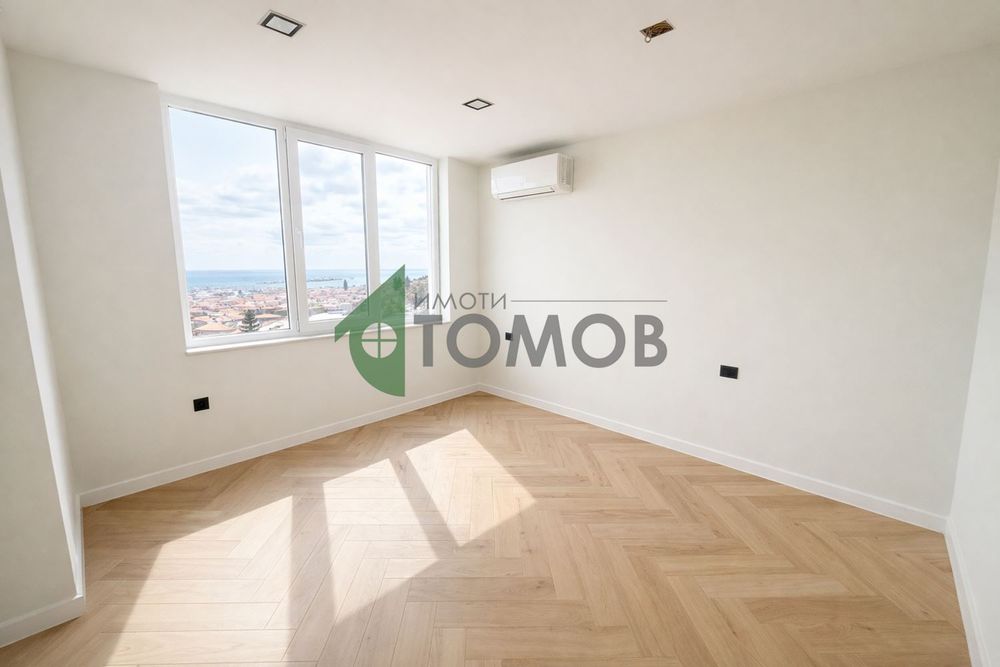 Дизайнерски тристаен апартамент в кв. Аязмото