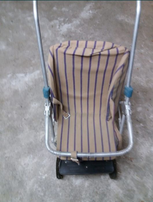 Детская коляска.