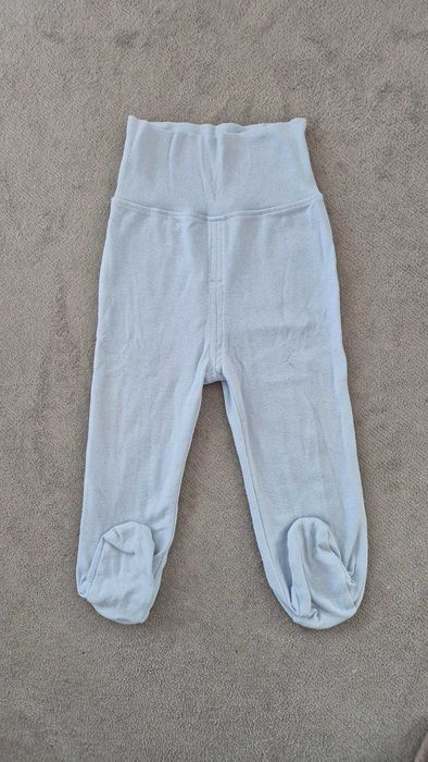 Бодита с къс и дълък ръкав и дрешки 9-12 месеца