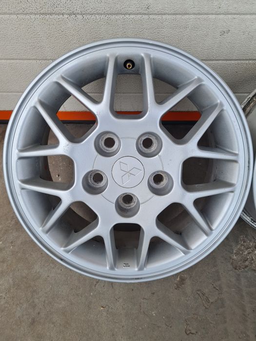 Оригинални джанти за МИТСУБИШИ MITSUBISHI R15 5x114.3 ET46 6J