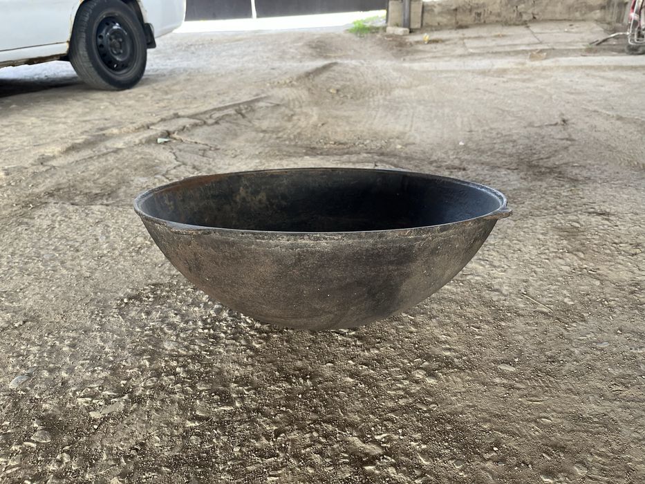 Продам казан чугунный