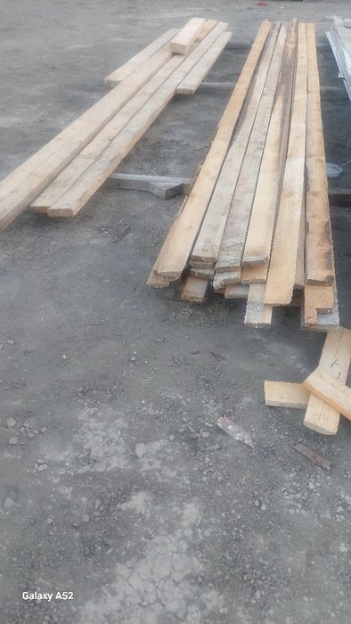 Обрезной для чёрного потолка