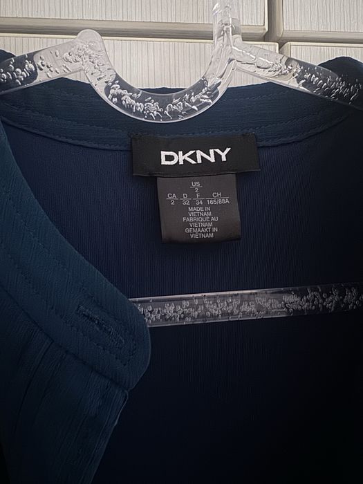 Разпродажба на находки DKNY и други