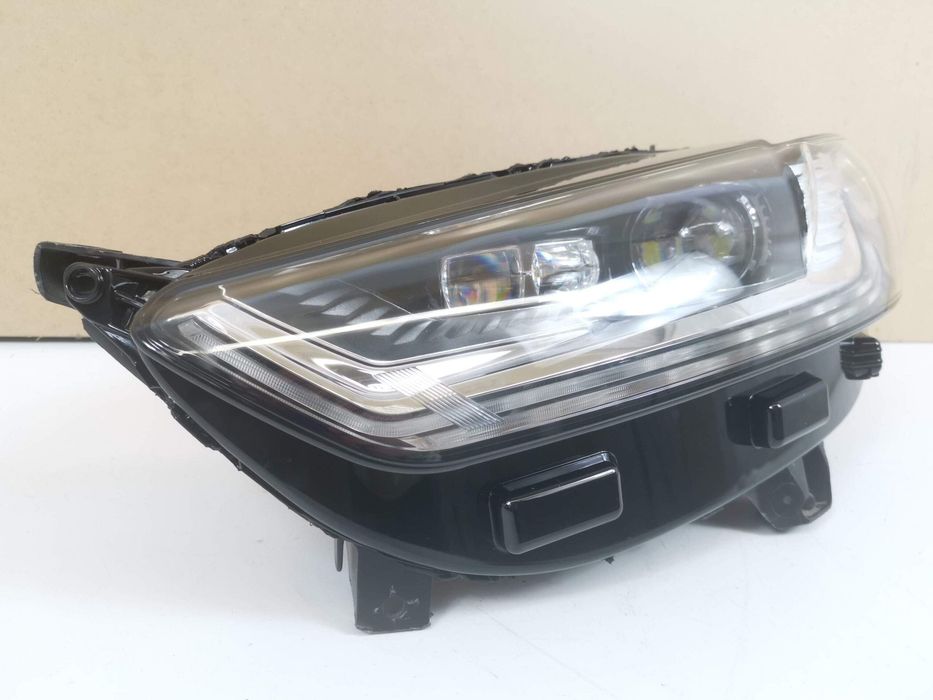 Форд Мондео / Ford Mondeo MK5 Лява фара Dynamic Led оригинална в добро