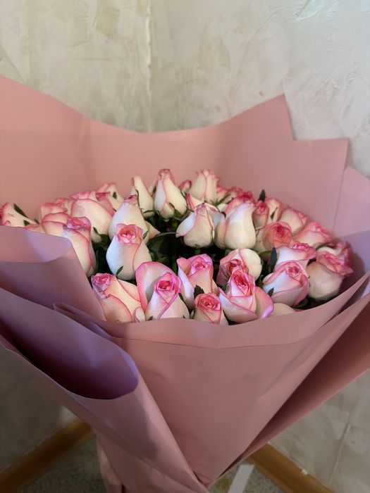 Продам свежий букет из 51 роз