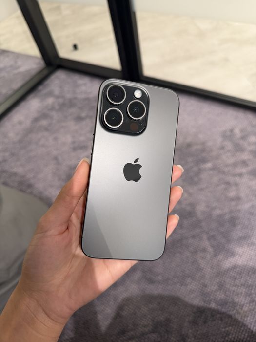 iPhone 15 Pro, 128 GB
