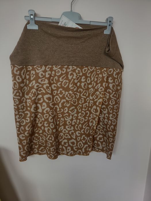 Нова пола с етикет