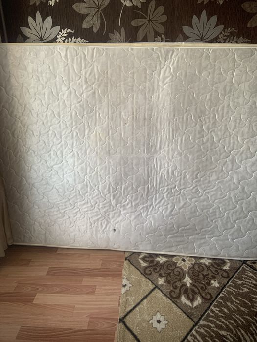 Отдам даром матрас