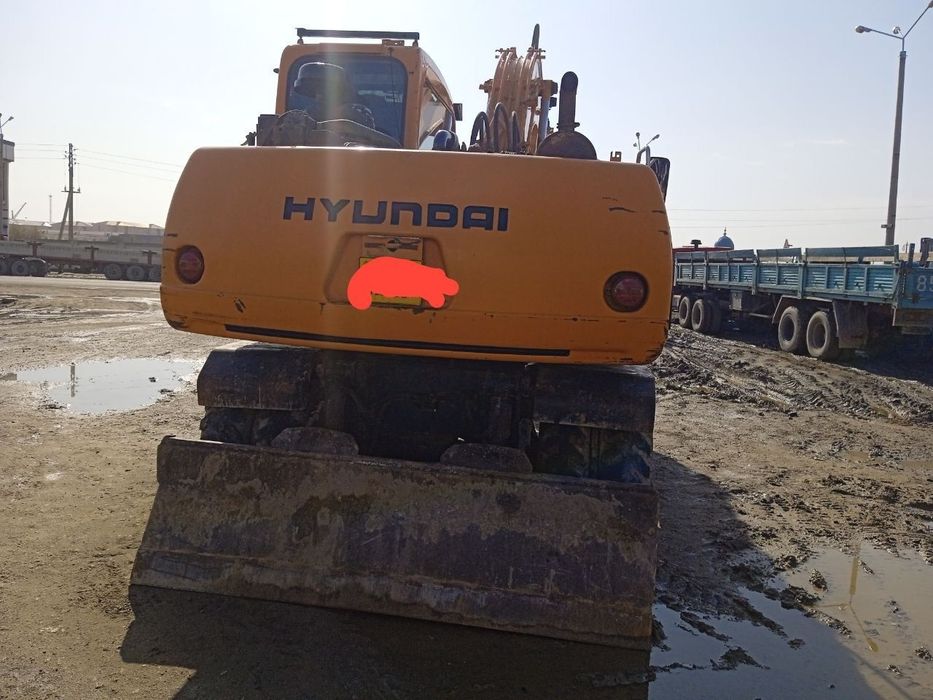 Эксковатор Hunday 1200-3 тез ва арзон сотилади