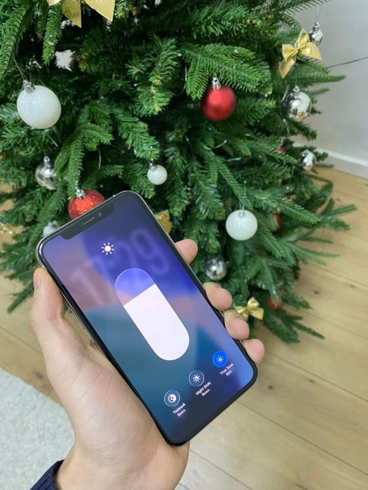 Продам Iphone 11 pro