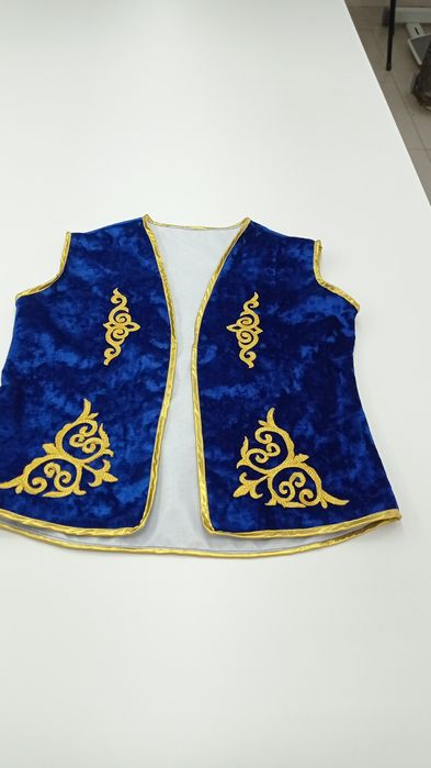 Национальный жилетки,