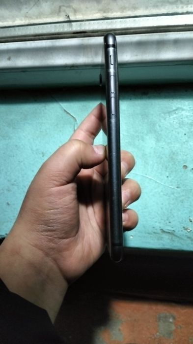 Продаю iPhone 8 идеал