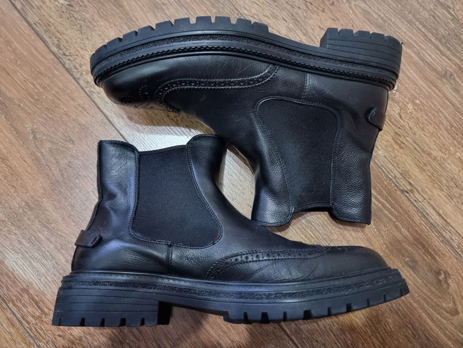 Продам кожаные ботинки челси осень-весна