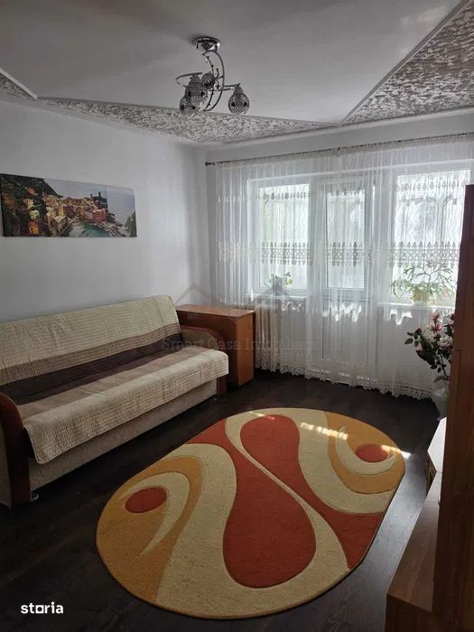 Apartament 2 camere semidecomandat pacurari — fotografia 1