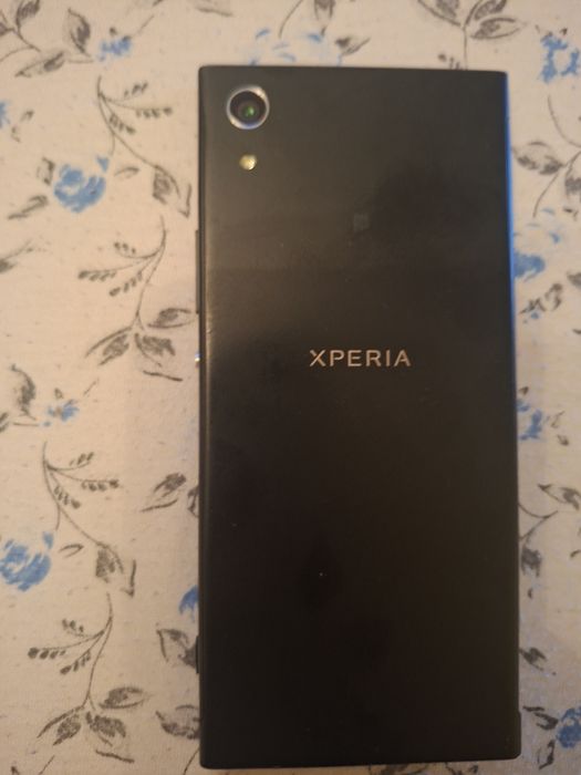 Vand Sony experia XA1