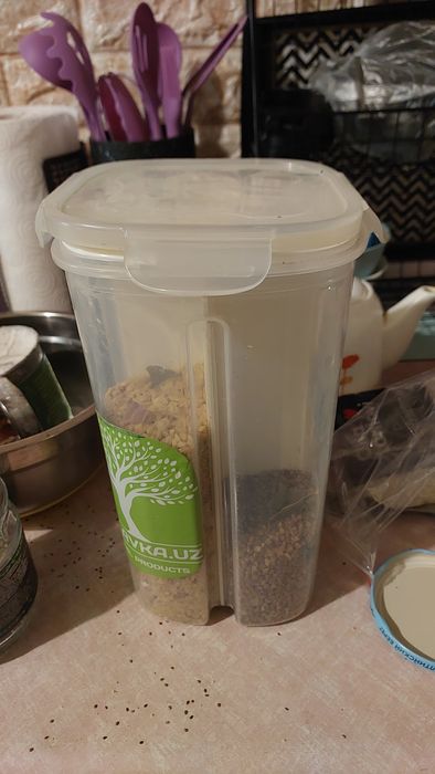 Продается 4-х секционный оргагайзер- контейнер для хранения  различных