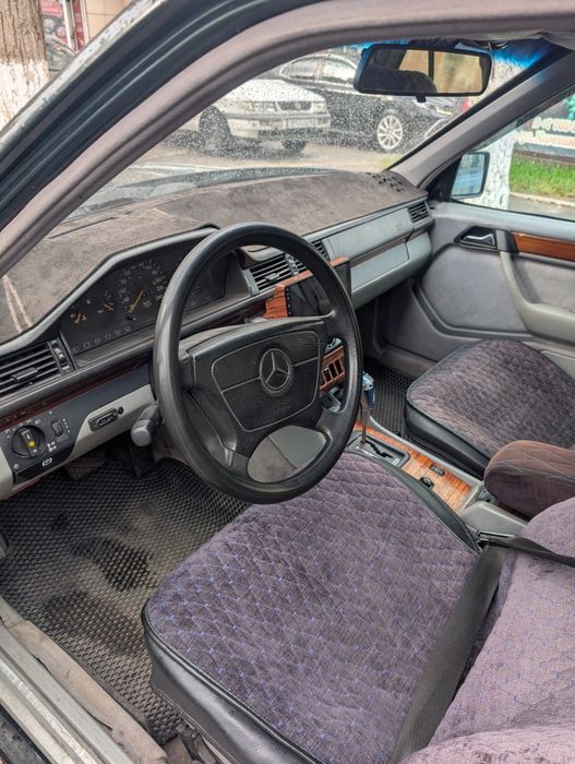 Обменяю, продам Mercedess w124, 2 рестайлинг.