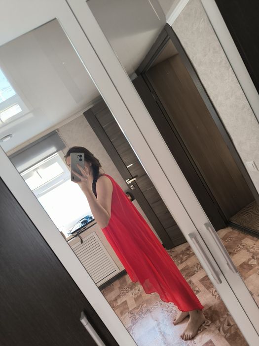 Красное платье, без ремешка