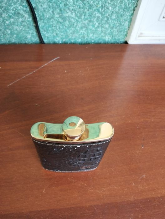 Фляжка для коньяка, виски или для водки